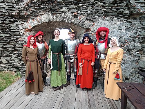Fencing and oriental dance at Bezděz Castle